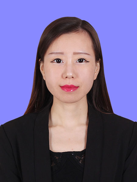 综合部人事专员 张 晴